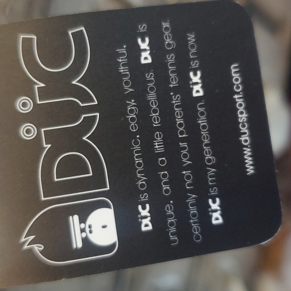 Yellow and White Sleeveless Tank Top with Sporty Design - Picture 7 of 7